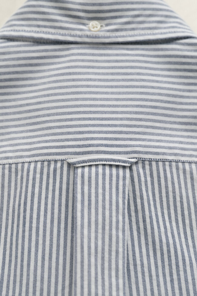Camisa Oxford cl&aacute;sica de rayas finas