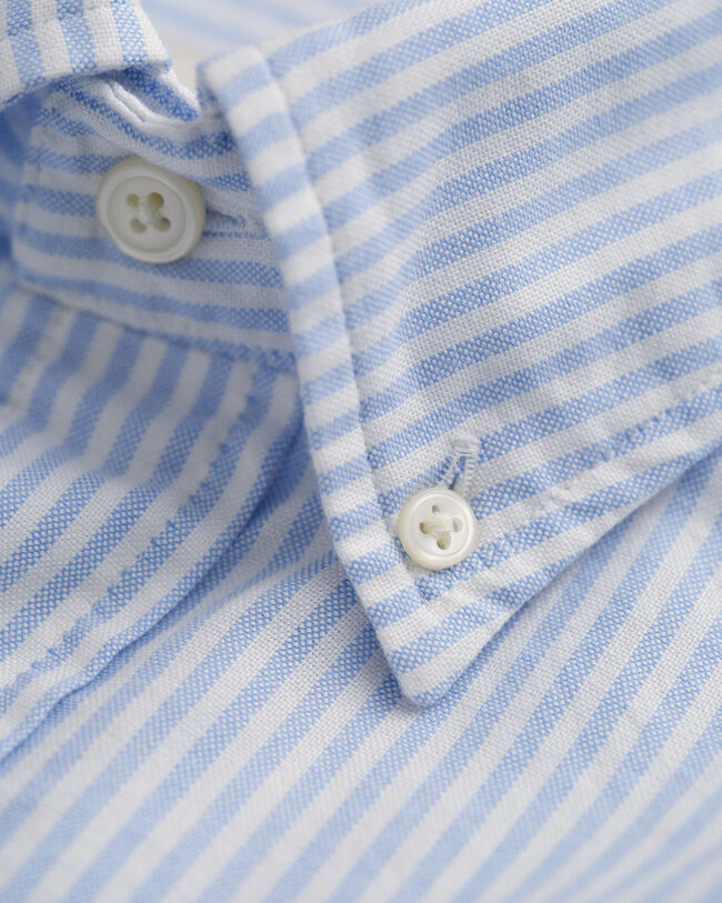 Camisa Oxford cl&aacute;sica de rayas finas