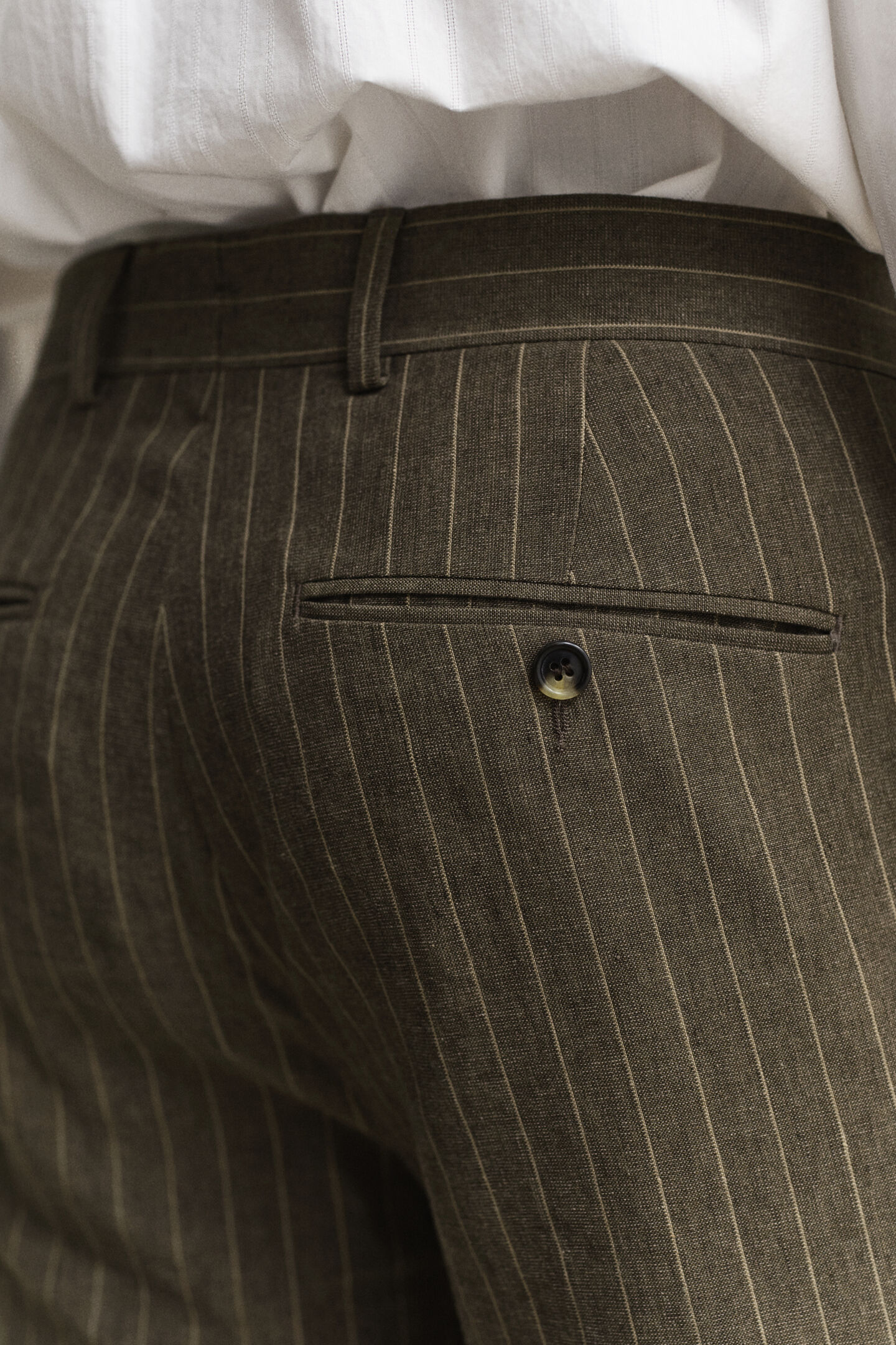 Pantalones de traje de raya diplom&aacute;tica