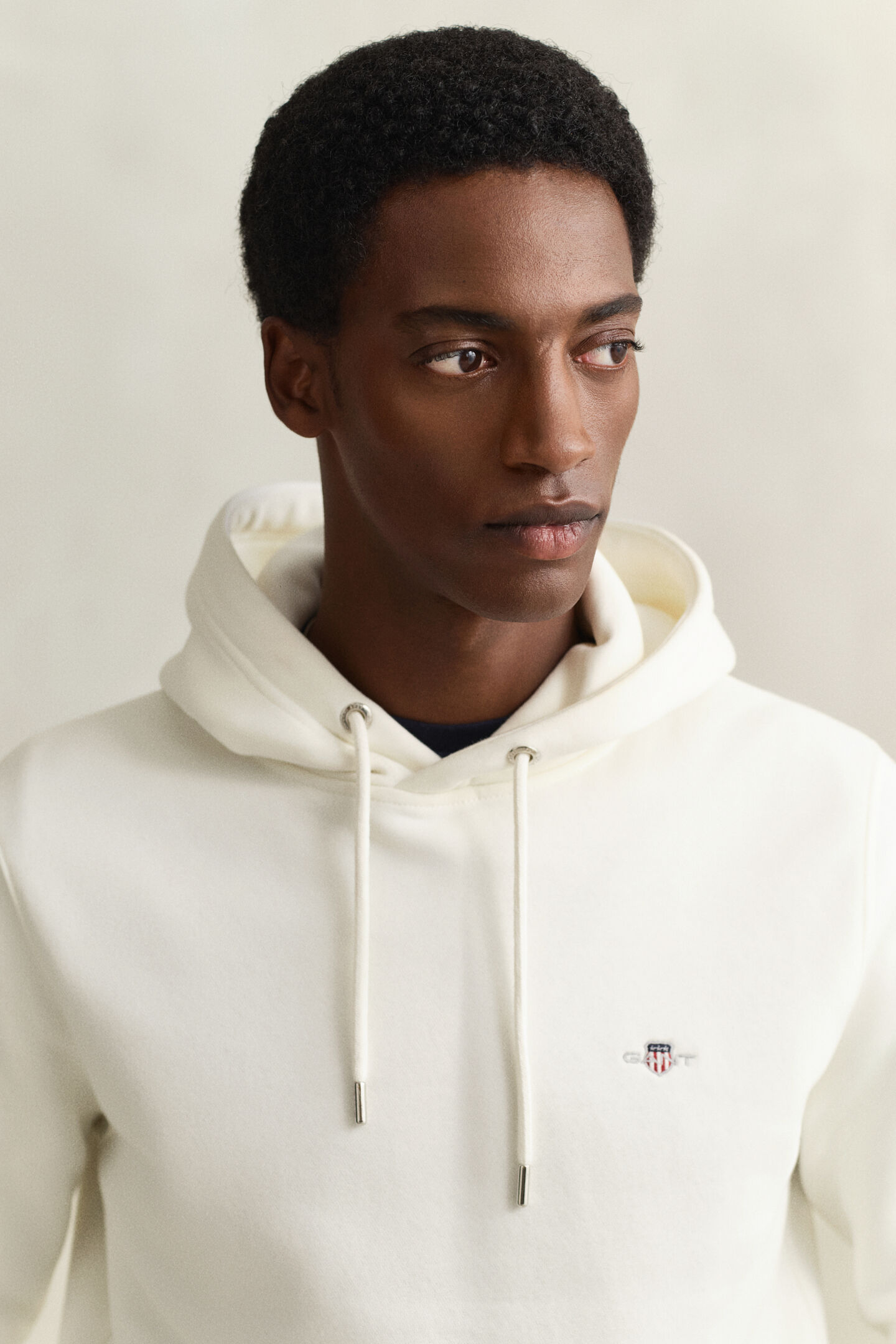 Sudadera con capucha Shield