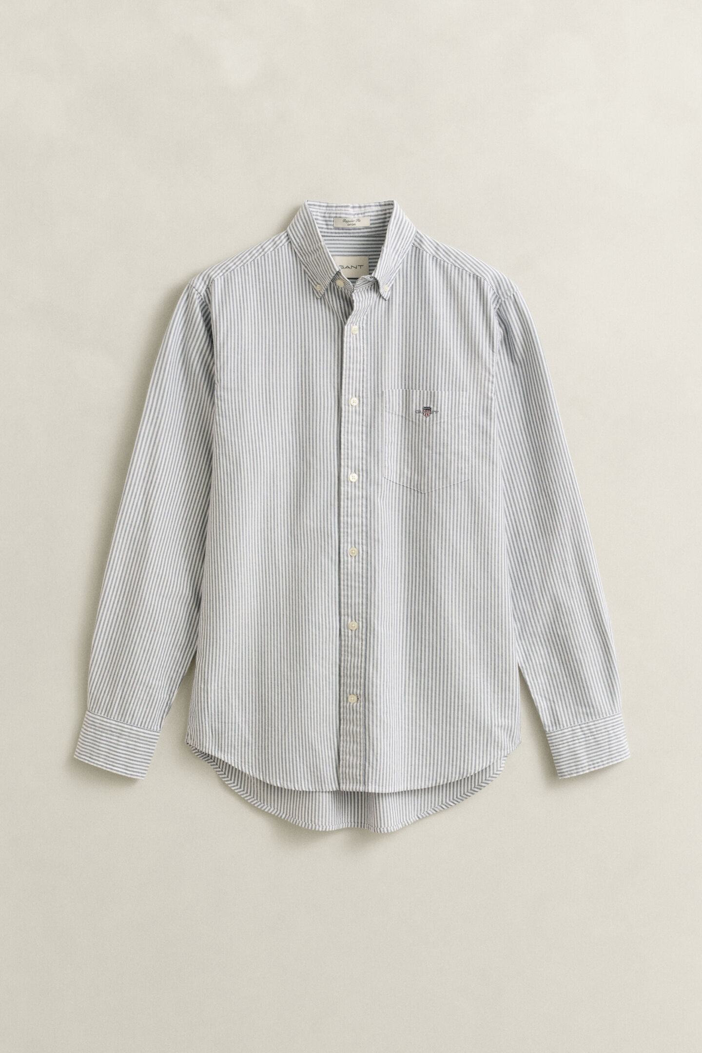 Camisa Oxford cl&aacute;sica de rayas finas