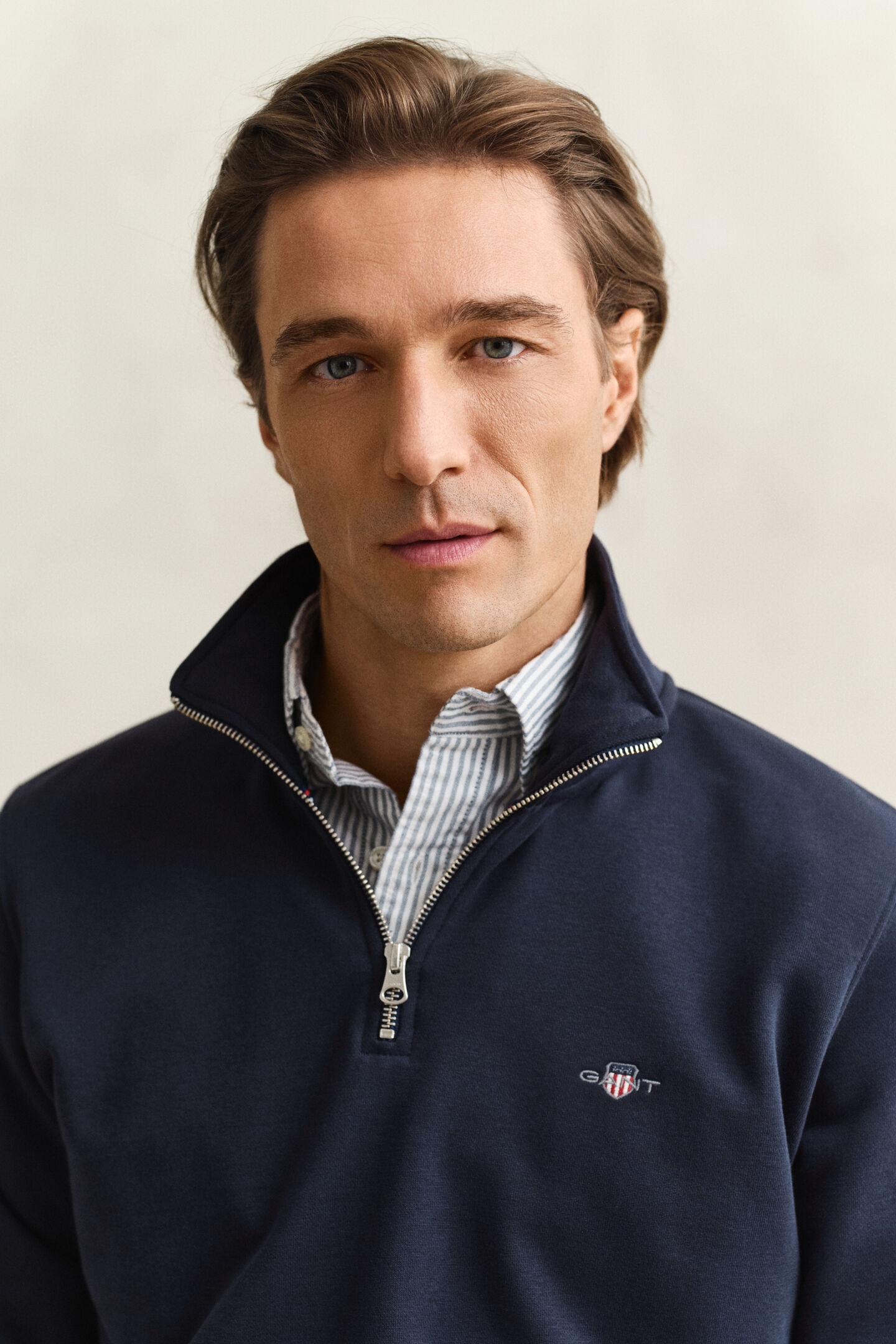 Sudadera Shield con media cremallera