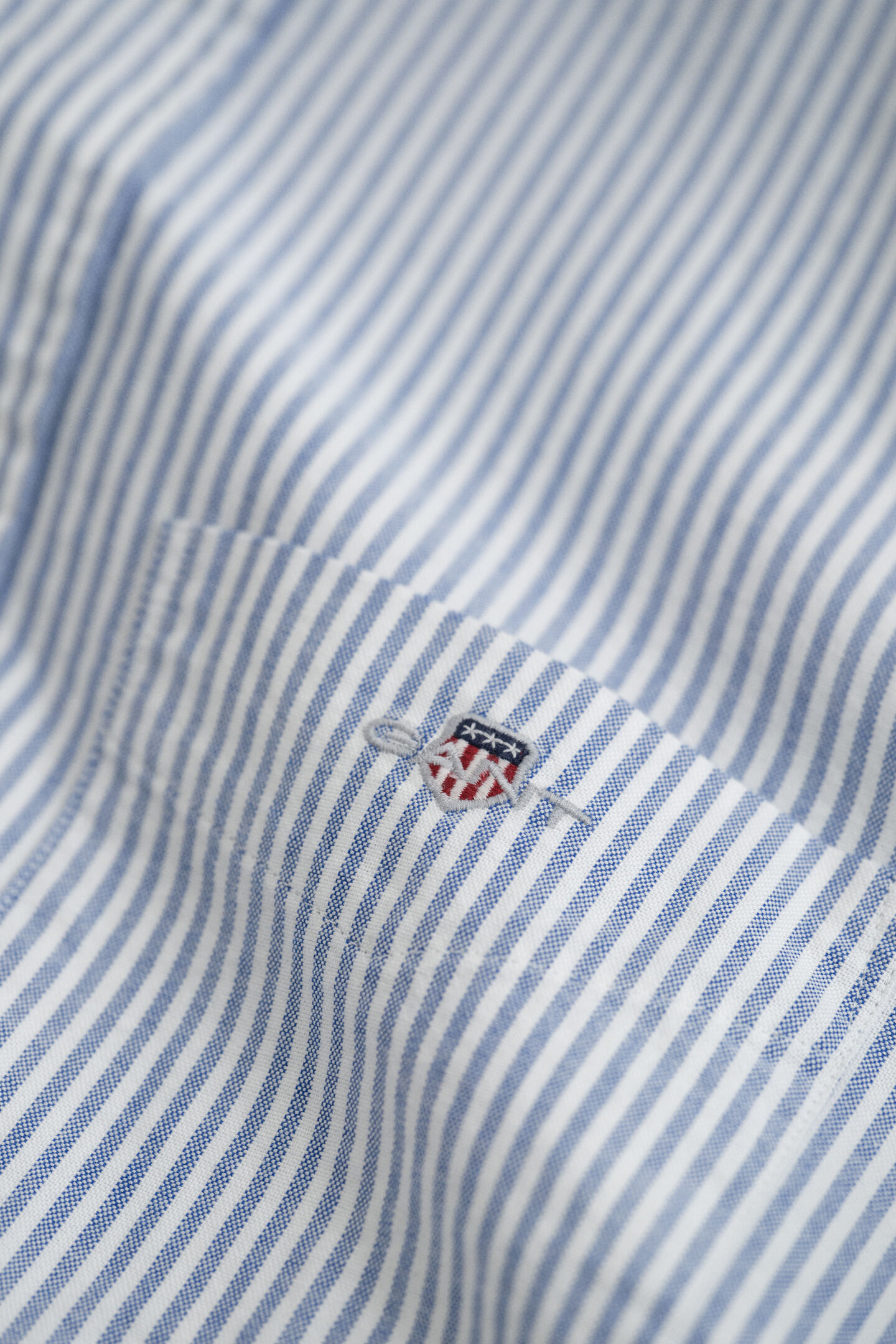 Camisa Oxford cl&aacute;sica de rayas finas