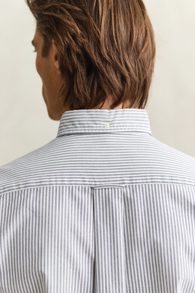 Camisa Oxford cl&aacute;sica de rayas finas