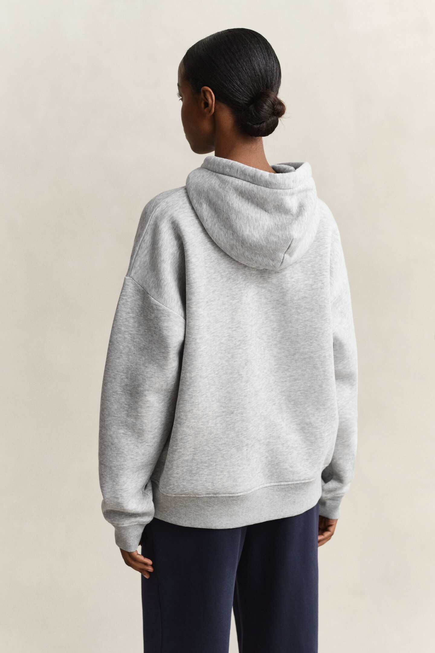 Sudadera con capucha Shield
