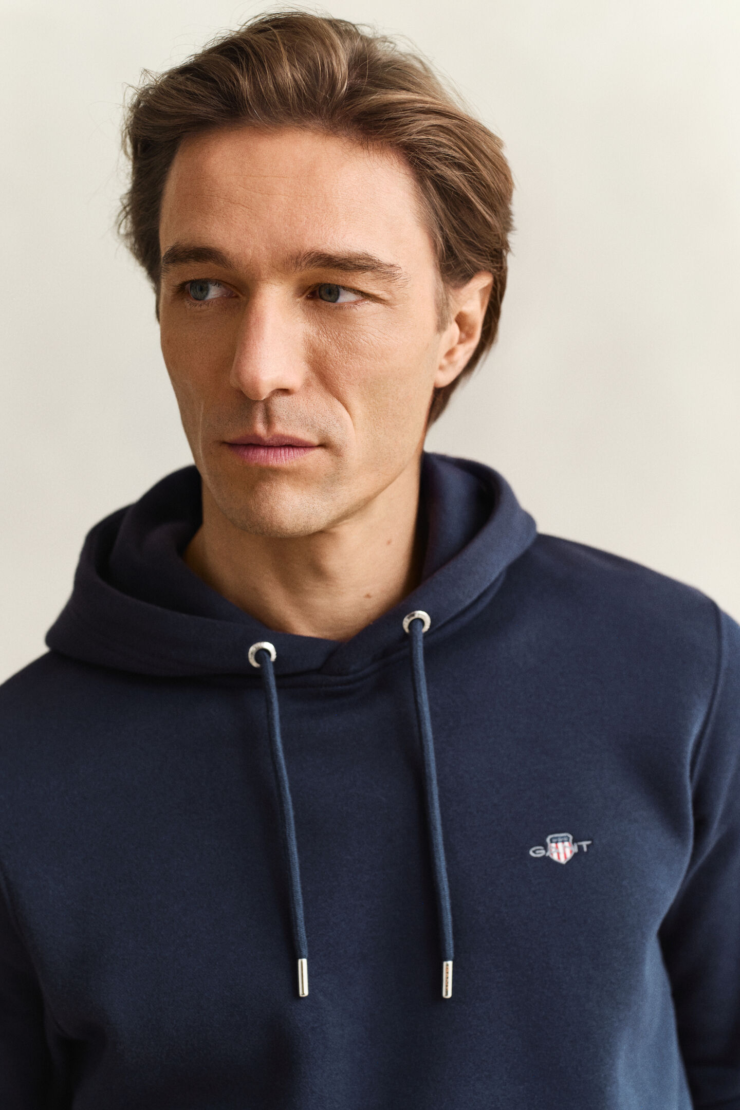 Sudadera con capucha Shield