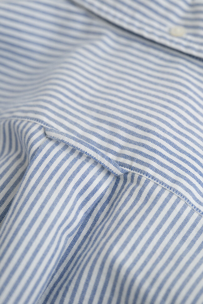 Camisa Oxford cl&aacute;sica de rayas finas