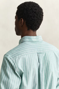 Camisa Oxford cl&aacute;sica a rayas